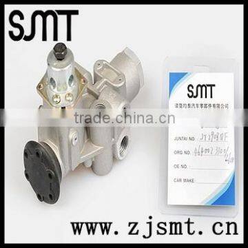 464 002 3300/4640023300 Levelling Valve For Truck Parts