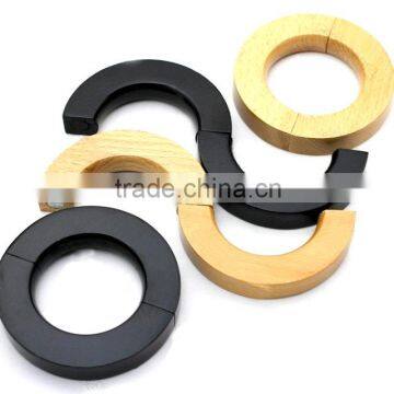 Wooden Clothing Accessory with Magnetic Ring Enclosure