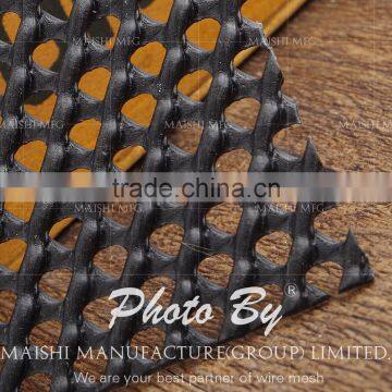 Rock shield pipeline protection mesh