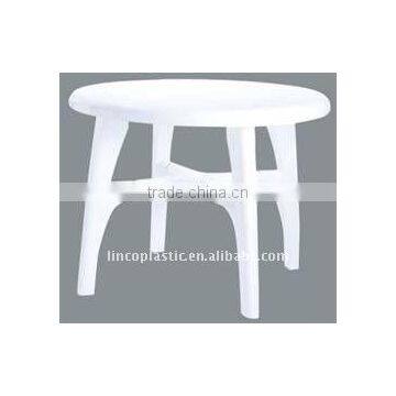 plastic round table