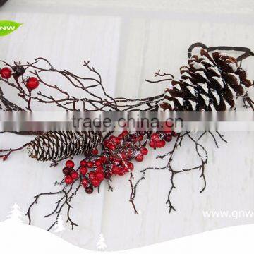 GNW CHGR-1607019 Customized Promotional Wholesale Pine Cones Rattan Garland Christmas With Red Berry photo-2
