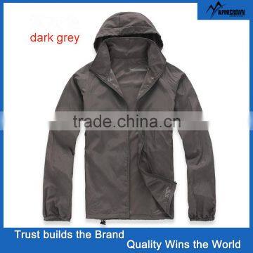 High Quality Men's Nylon Rain Coats in Jackets photo-3