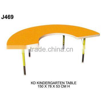 FOLDING LEG TABLE 60 x 60cm / FUNITURE