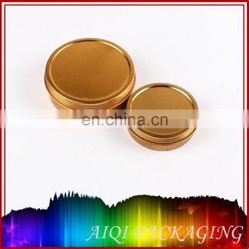 Round metal tin box, screw top, wool dauber