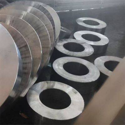 Stainless steel forging solutions tailored for oil and gas industry pipelines and valves.