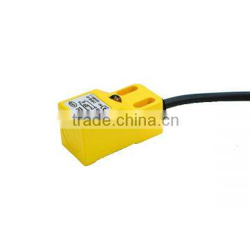 Compact rectangular 18 mmsq / DC 10-30V / DC-2 wire / Sensing Distance 5mm / DA-1805D Series / Inductive Proximity Sensors