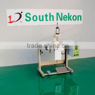 Semi-automatic numerical control cutting machine