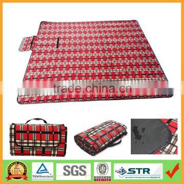 Check Print Waterproof Extra Large Picnic Blanket with Foam lining