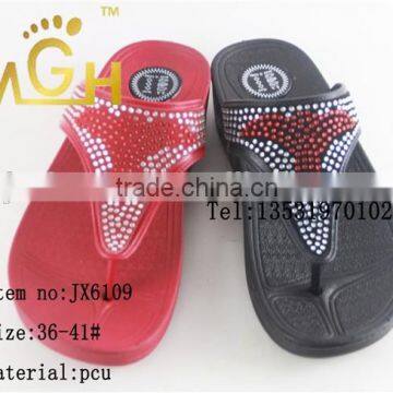 2015 fashion pcu ladies beach flip flop