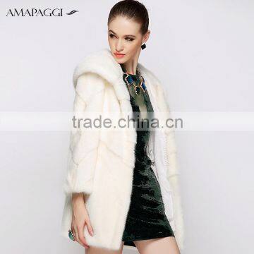 Factory Diectly Sale White Mink Fur Coat Wholesale photo-2