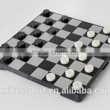 mini plastic folding draughts suit for beginner