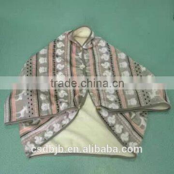 China Factory 100% Polyester Throw Flannel Sherpa Shawl Blanket photo-4