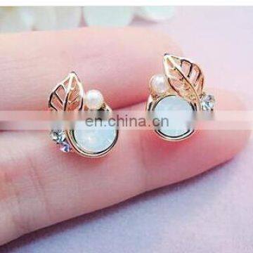 2017 Korean Version Of The New Fashion Crystal Silver Leaf Earrings Female High Quality Jewelry Factory Direct Wholesale photo-5