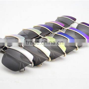 New Model Latest Two Tones Two Parts Sunglasses for Women photo-2