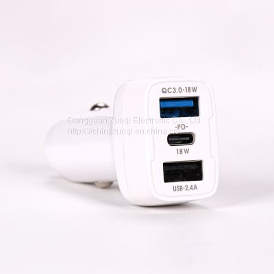 Universal Portable 3 USB Ports Plastic USB Car Fast Charger for Mobile Phone