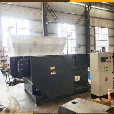 Rubber Hoses Shredder/Rubber Hoses Crusher of Recycling Machine with Ce