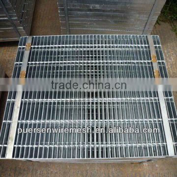 Durable and safety hot-dipped galvanized steel floor grating