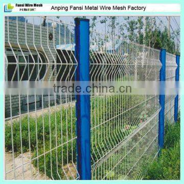 PVC coated V metal mesh fence panels