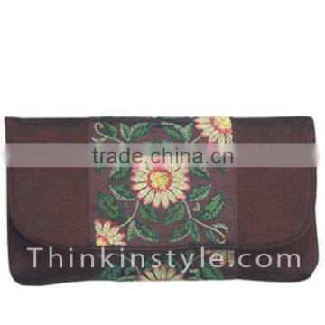 Flowers embroidery silk clutch