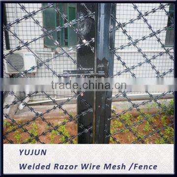 Razor Sharp Diamond Mesh erected as a complete security fence