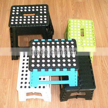 folding plastic stools