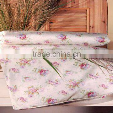 Warm and soft silk Filled Comforter From SuZhou
