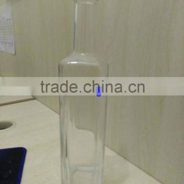 750 ml Clear Screw Cap Wine Bottles With 28 mm Metal Screw Caps