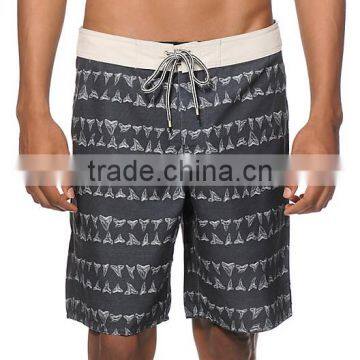 2015 Hot Sale Sublimation Printing Stretch Compression Shorts Design for Men photo-2