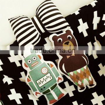 2016 Hot Sale Children Baby Robot/Bear Cartoon PP Cotton Safe Comfortable Touch Pillow Northern European Style Home Decoration