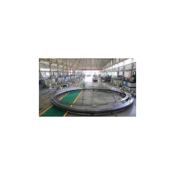Slewing bearing