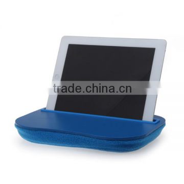 Portable padded tablet holder