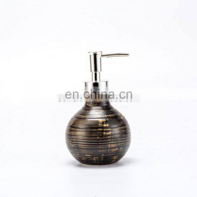 Модные аксессуары для ванной комнаты - полный набор из керамики с держателем для зубной щетки photo-2