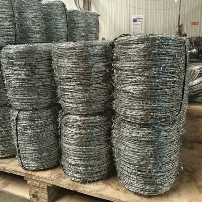Дешевая оцинкованная металлическая колючая проволока высокого качества по низкой цене для фермерского ограждения