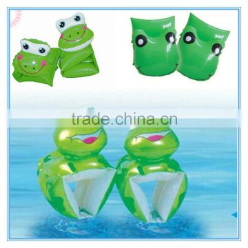 Colorful pvc inflatable armbands float, baby floating armbands in frog shape