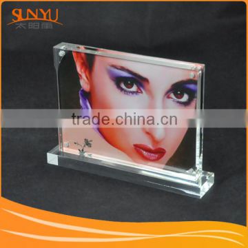 Customized perspex photo frame,DIY acrylic magnetic photo frames,lucite photo frame with fast delivery