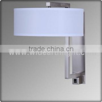 UL CUL Listed Brushed Nickel Bedroom On/Off Switch And Round Fabric Shade Hotel Wall Mounted Bedside Lamp Light W20271