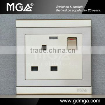 MGA Q7 Uk 13A Electrical Socket with switch