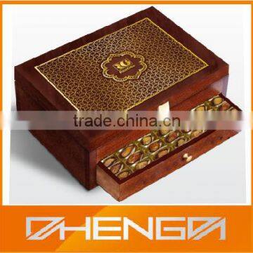 Customized Solid Wood Box Drawer Box with Gold Metal Logo (ZDL-T33)