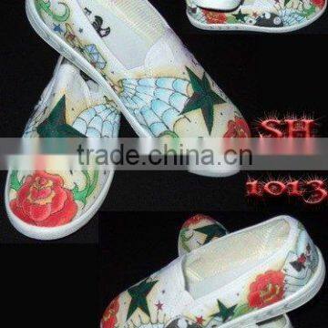 TATTOO SHOES