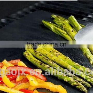 2016 The Re-Usable, Non-Stick, Easy Clean Grill Mat to Make Grilling Better Than Ever