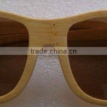 Bamboo sunglass (C)