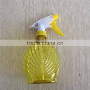 Yellow Transparent Plastic Garden Spray Bottle With Trigger photo-3