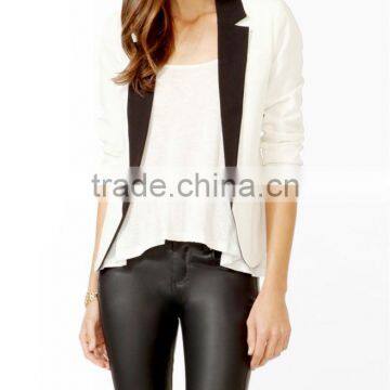 Essential Contrast Lapel Blazer