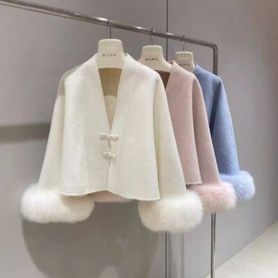 New Chinese-style Button-button Cape Coat for Women's Autumn and Winter With a High-end Look, Double-sided Wool Fox Fur-sleeved Short Coat 2024 photo-4