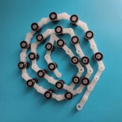 Escalator newel chain