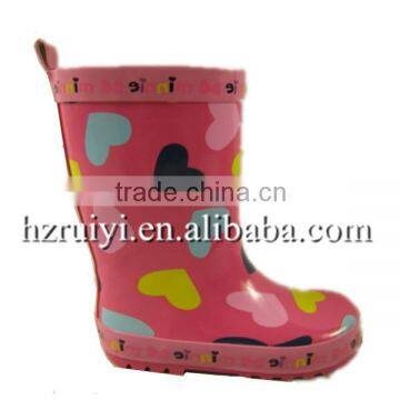 cute heart print kids rain boots,wholesale cheap rubber waterproof cold resistent gum boots children