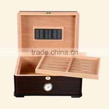 2015 High Quality and New Design Wooden Cigar Humidor photo-6