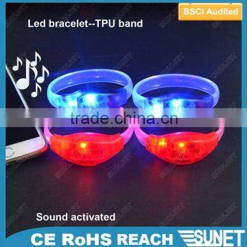 Hot new products for 2016 plastic soft glow-bracelet