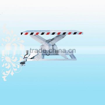 Aerial scissor lift table