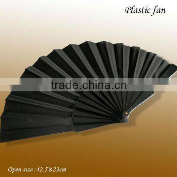 Plastic fabric fan